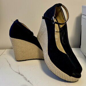 Woman's | woven| Wedges